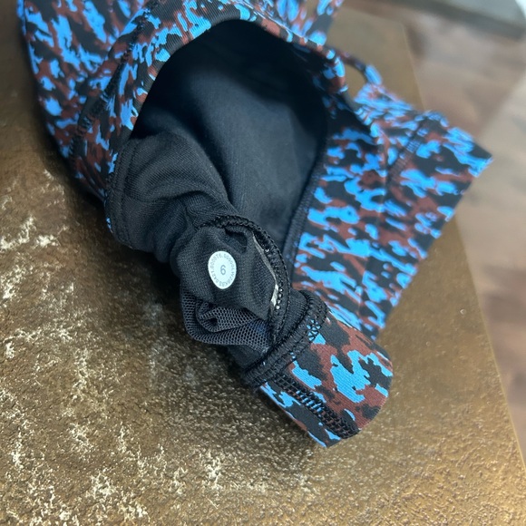 Lululemon Energy Bra - Picture 4 of 6